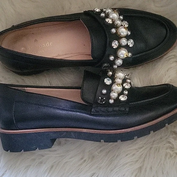 KATE SPADE LEATHER Elegant Black Loafers with Pearl Detailing - Picture 4 of 7